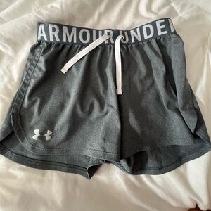 youth medium under armour shorts
